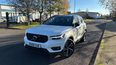 Volvo Xc40 2.0 T4 R DESIGN Pro 5dr AWD Geartronic Petrol Estate